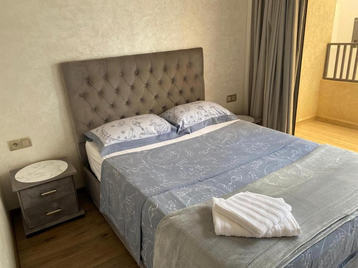 1 Bed With Balcony Near Cfc Casablanca